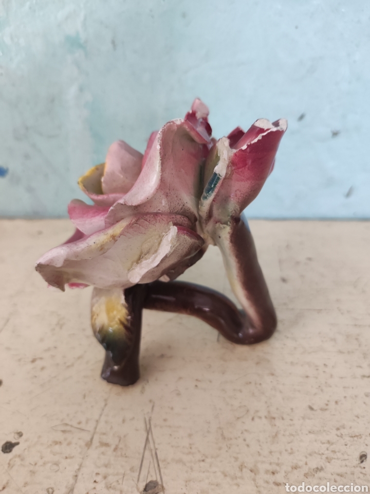 Antig&uuml;edades: Rosa de cer&aacute;mica - Foto 2