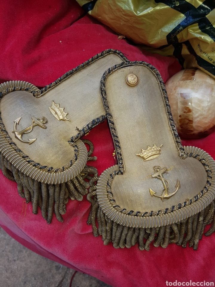 Antiques: ANTIGUAS CHARRETERAS DE LA MARINA