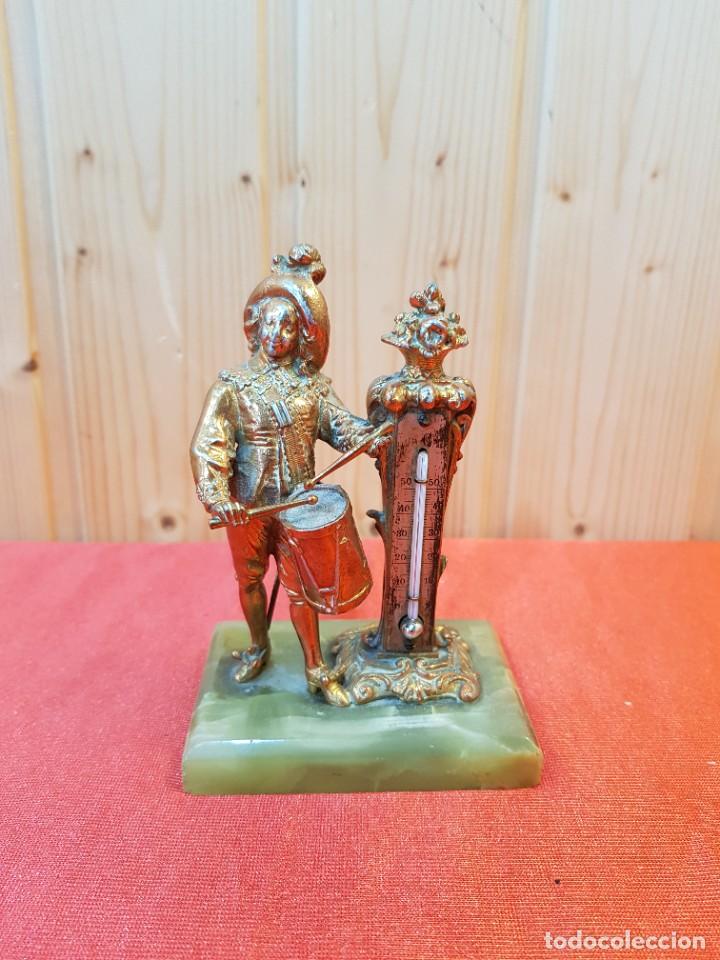 Antig&uuml;edades: TERMOMETRO FIGURA DE BRONCE Y BASE DE JADE - Foto 1