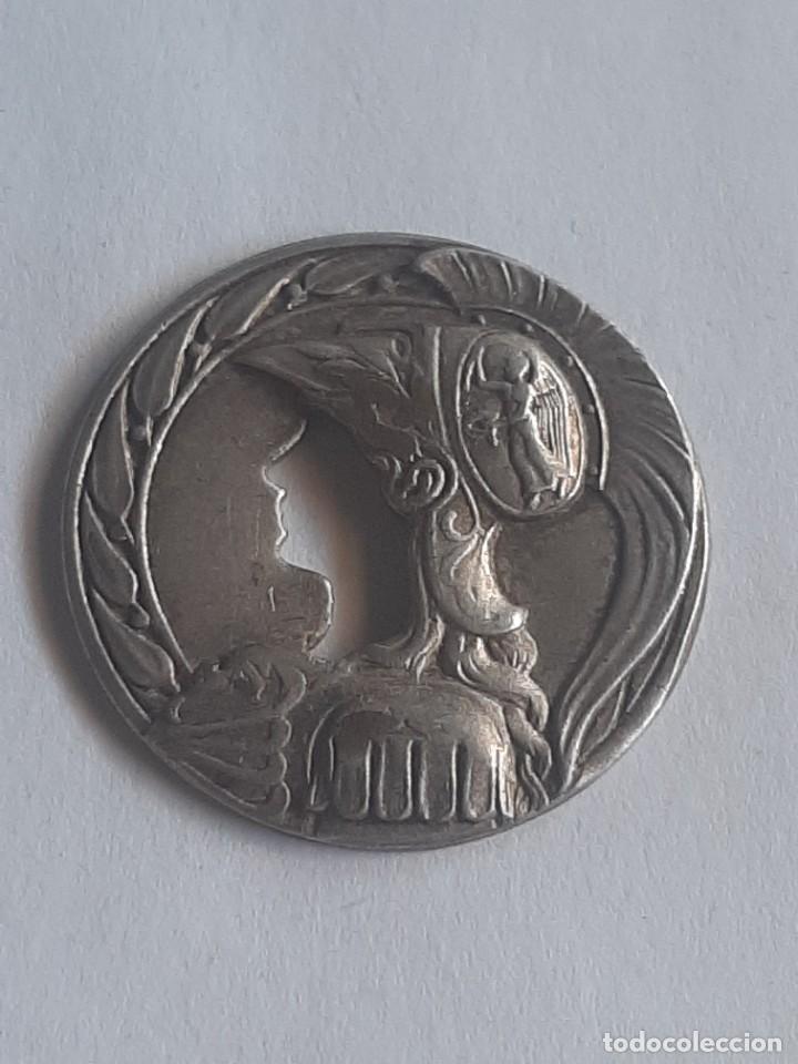 Antig&uuml;edades: Medalla modernista - Foto 1