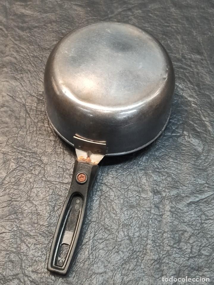Antig&uuml;edades: Antigua cafetera y cazo. C62 - Foto 5