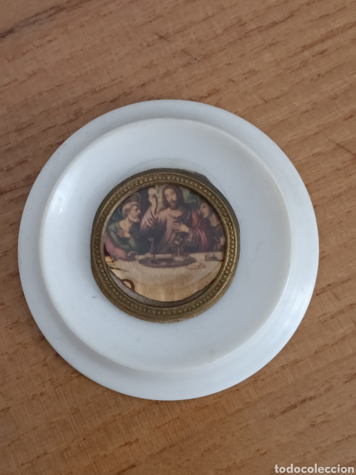Antig&uuml;edades: Recuerdo religioso. 6 cms. - Foto 1