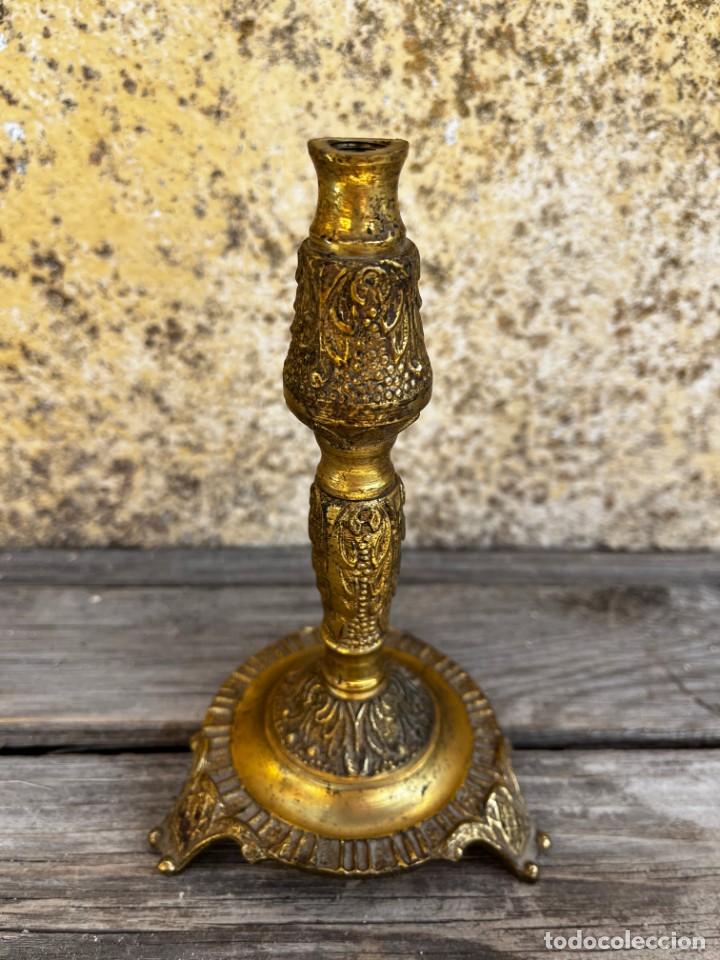 Antig&uuml;edades: Pie de l&aacute;mpara de bronce, antiguo. - Foto 2