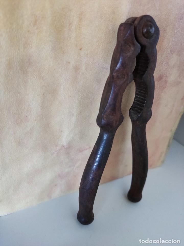 Antig&uuml;edades: ANTIGUO CASCAPI&Ntilde;ONES DE HIERRO - Foto 6
