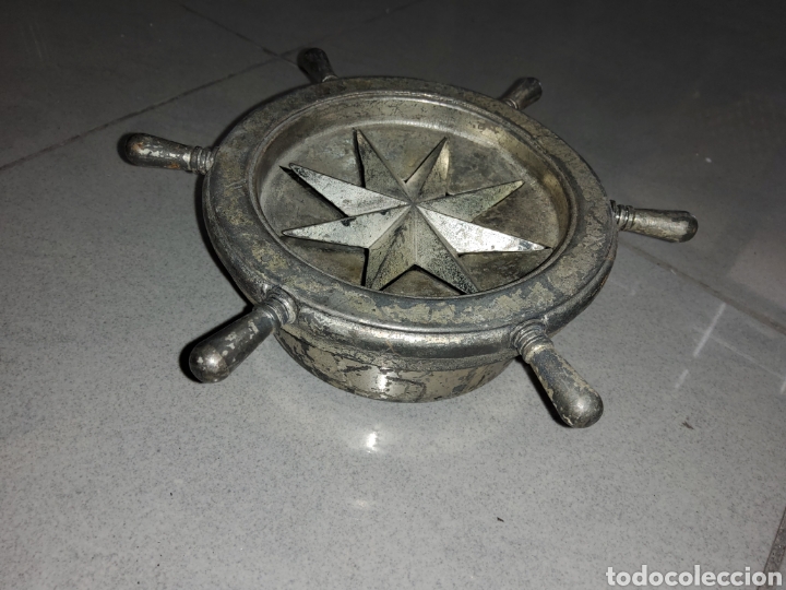 Antig&uuml;edades: Cenicero mar&iacute;timo - Foto 1