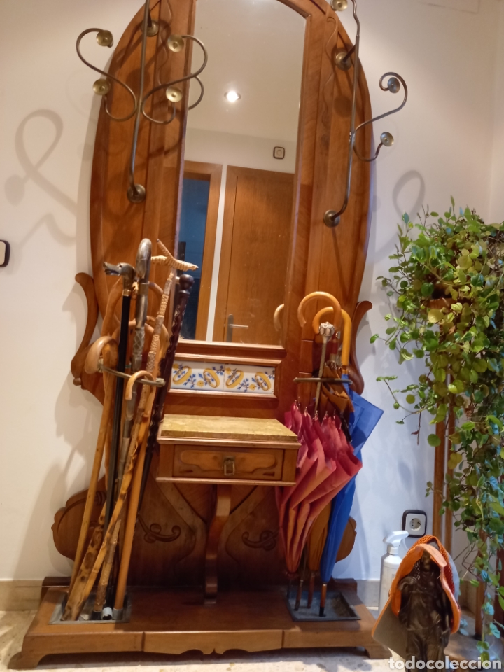 Antig&uuml;edades: Mueble modernista - Foto 1
