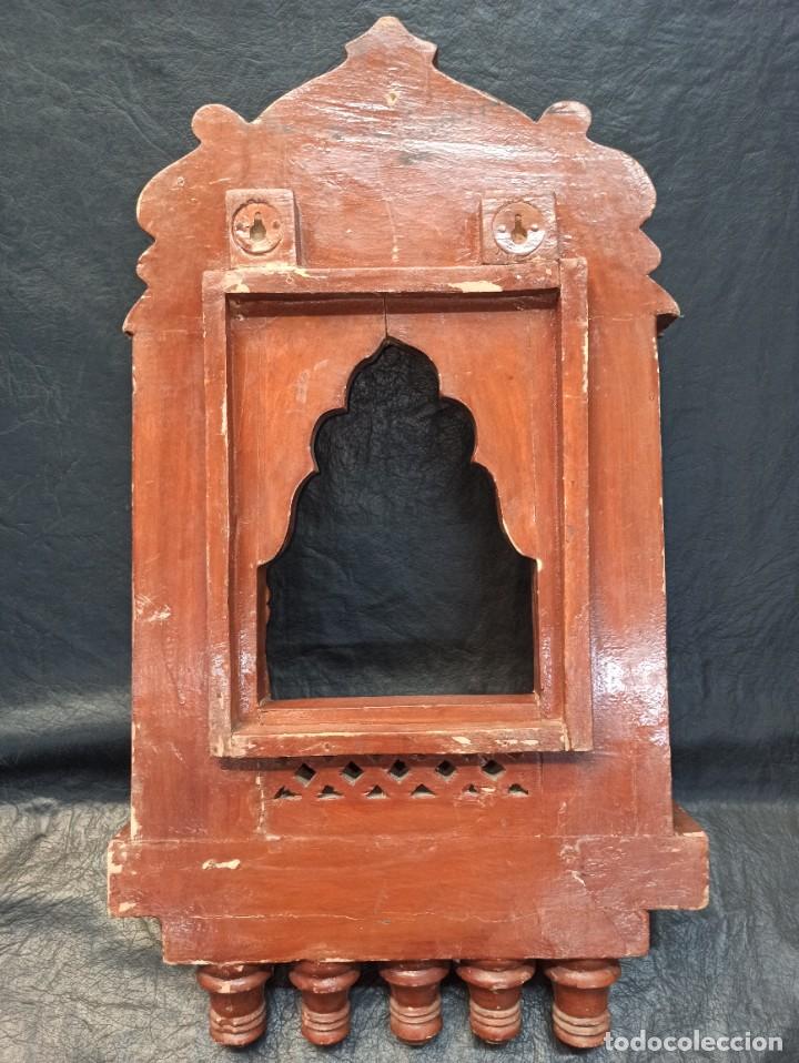 Antig&uuml;edades: Excepcional capilla de colgar de madera tallada. C70 - Foto 5