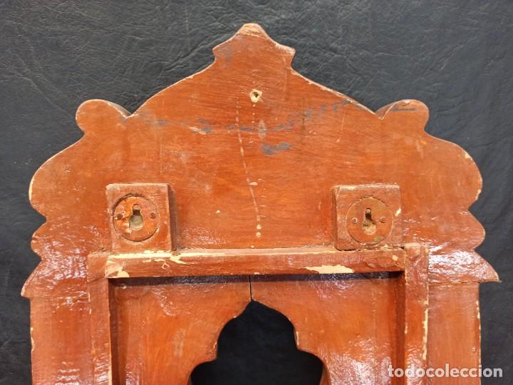 Antig&uuml;edades: Excepcional capilla de colgar de madera tallada. C70 - Foto 6