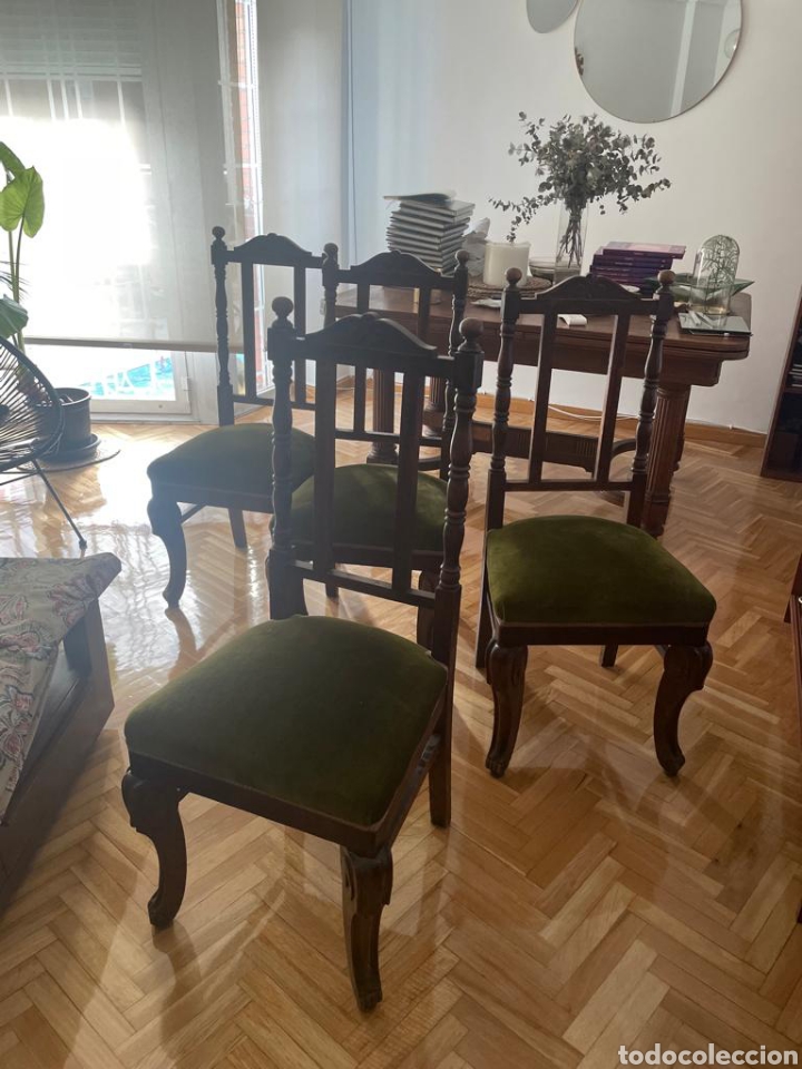 Antig&uuml;edades: 2 sillas antiguas de terciopelo - Foto 3