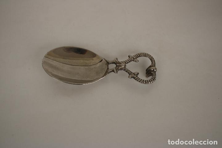 Antig&uuml;edades: cuchara bebe plateada - Foto 2