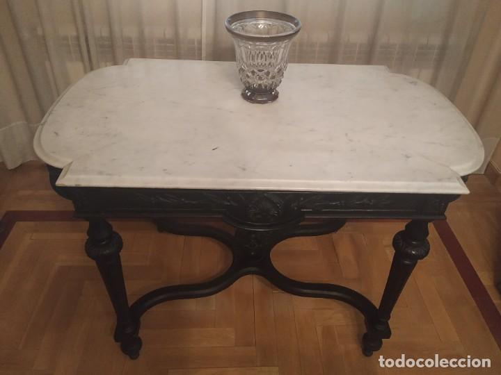 Antig&uuml;edades: Mesa con tapa de marmol - Foto 1