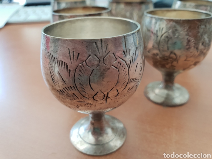 Antig&uuml;edades: Juego de 6 copas de alpaca talladas - Foto 2