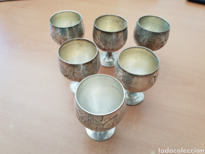 Antig&uuml;edades: Juego de 6 copas de alpaca talladas - Foto 1