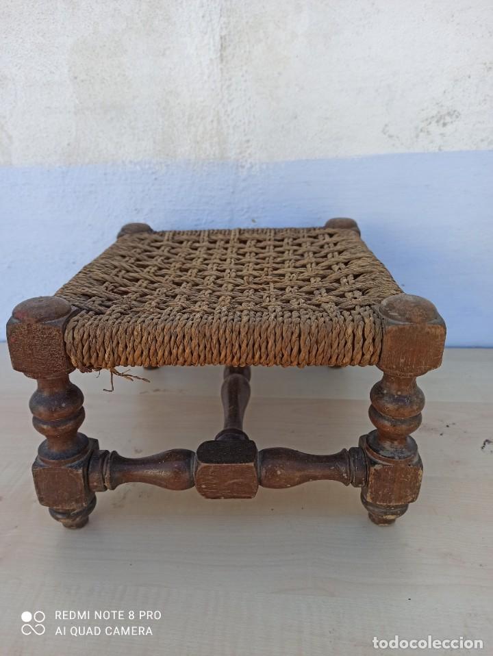 Antig&uuml;edades: Silla de juguete. - Foto 2