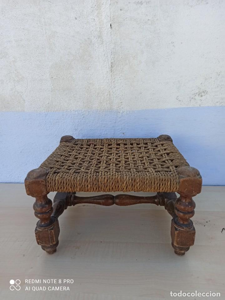 Antig&uuml;edades: Silla de juguete. - Foto 3