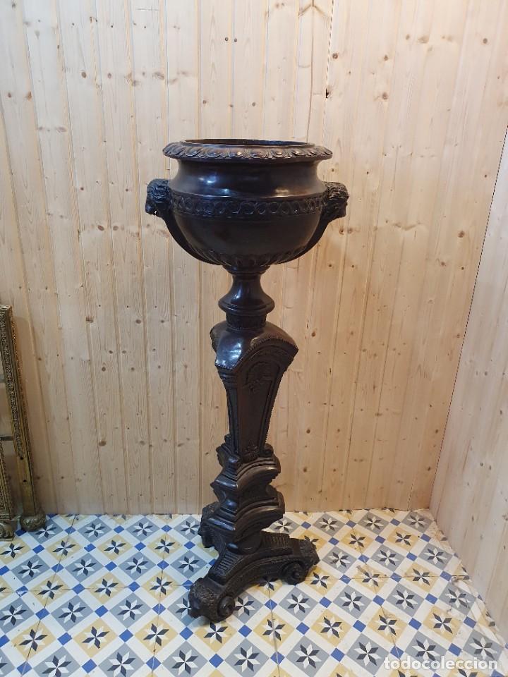 Antig&uuml;edades: PAREJA DE MACETEROS DE BRONCE AL ESTILO FRANCES S.XIX - Foto 7