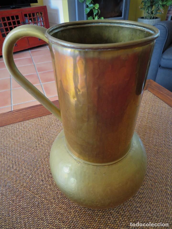 Antig&uuml;edades: Gran jarr&oacute;n de bronce - Foto 2