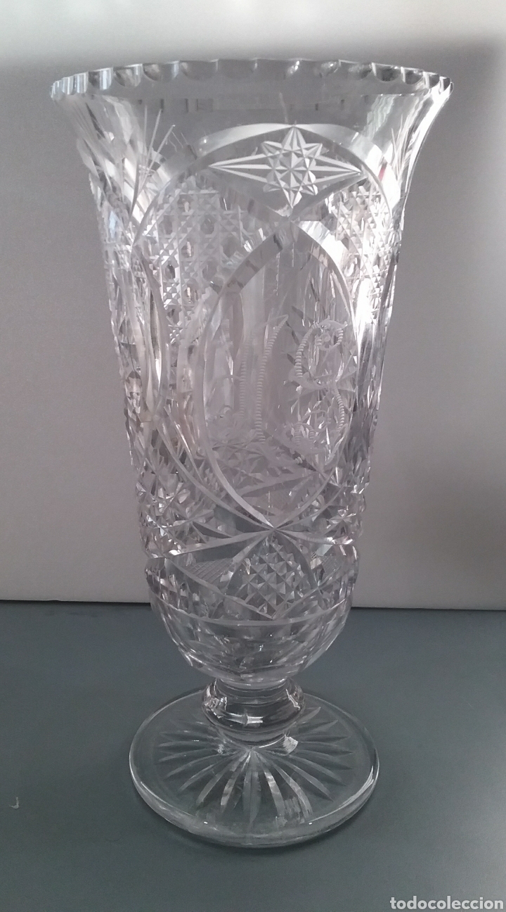 Oggetti Antichi: Jarron florero en cristal tallado.