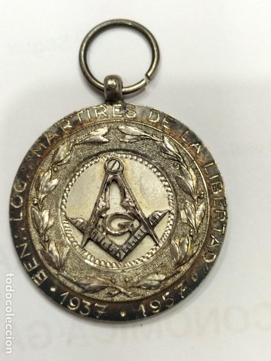 Antig&uuml;edades: Medalla masonica de 1937-1957 - Foto 1