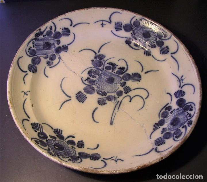 Antig&uuml;edades: GRAN Y ROTUNDO PLATO DE TRIANA XVIII - Foto 1