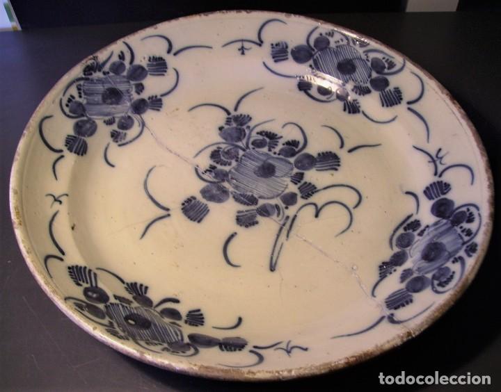 Antig&uuml;edades: GRAN Y ROTUNDO PLATO DE TRIANA XVIII - Foto 2