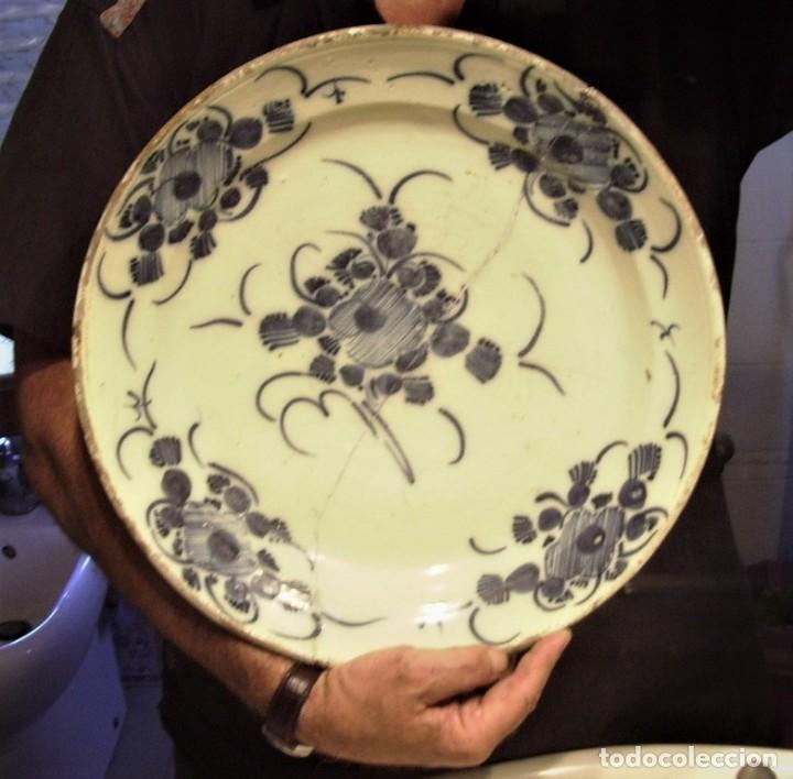 Antig&uuml;edades: GRAN Y ROTUNDO PLATO DE TRIANA XVIII - Foto 13