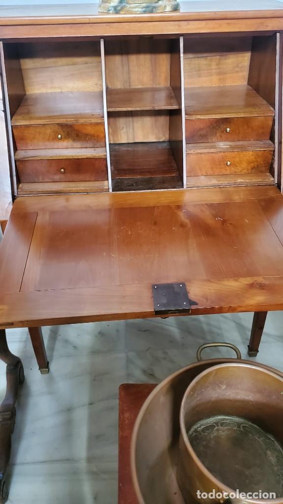 Antig&uuml;edades: Secreter franc&eacute;s de Nogal - Foto 3