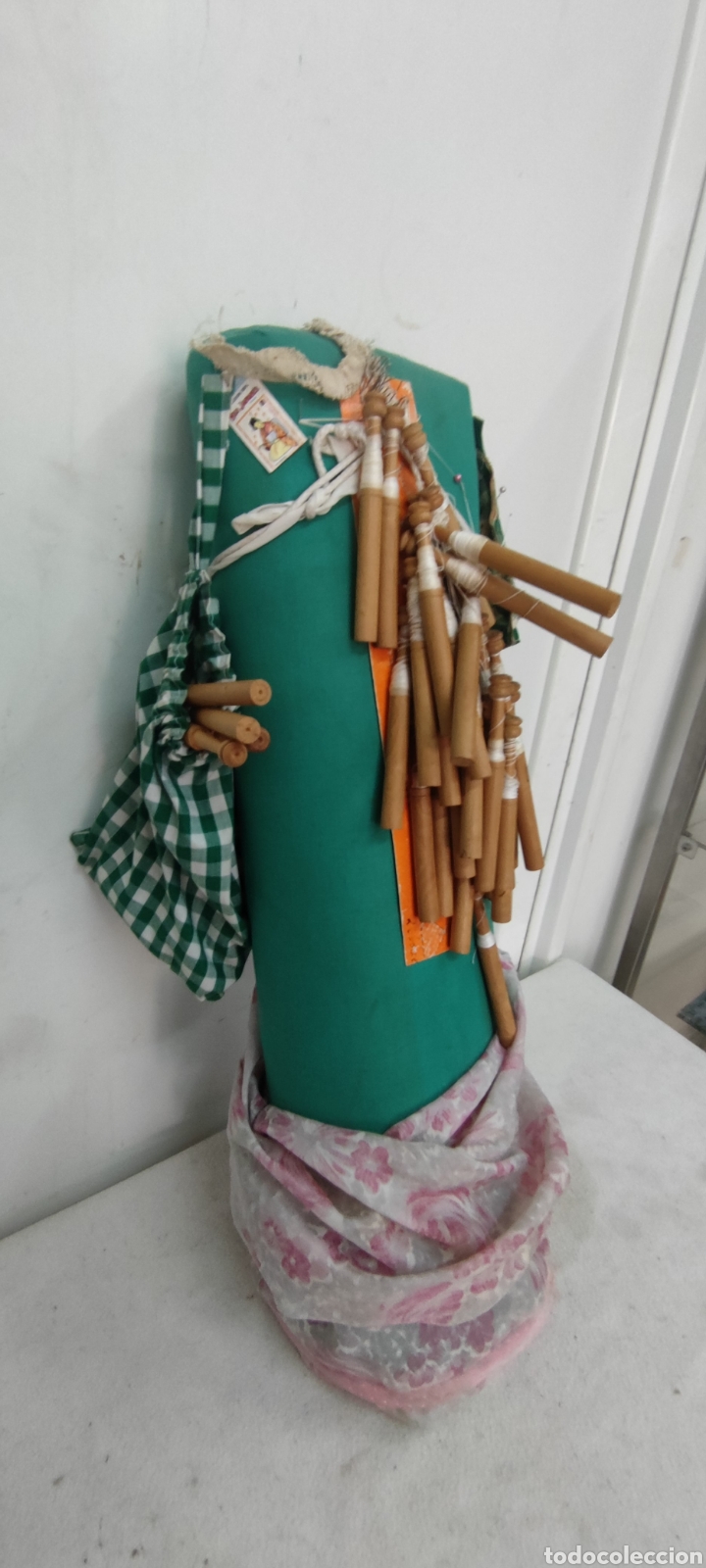 Antig&uuml;edades: Coj&iacute;n de encaje de bolillos - Foto 2