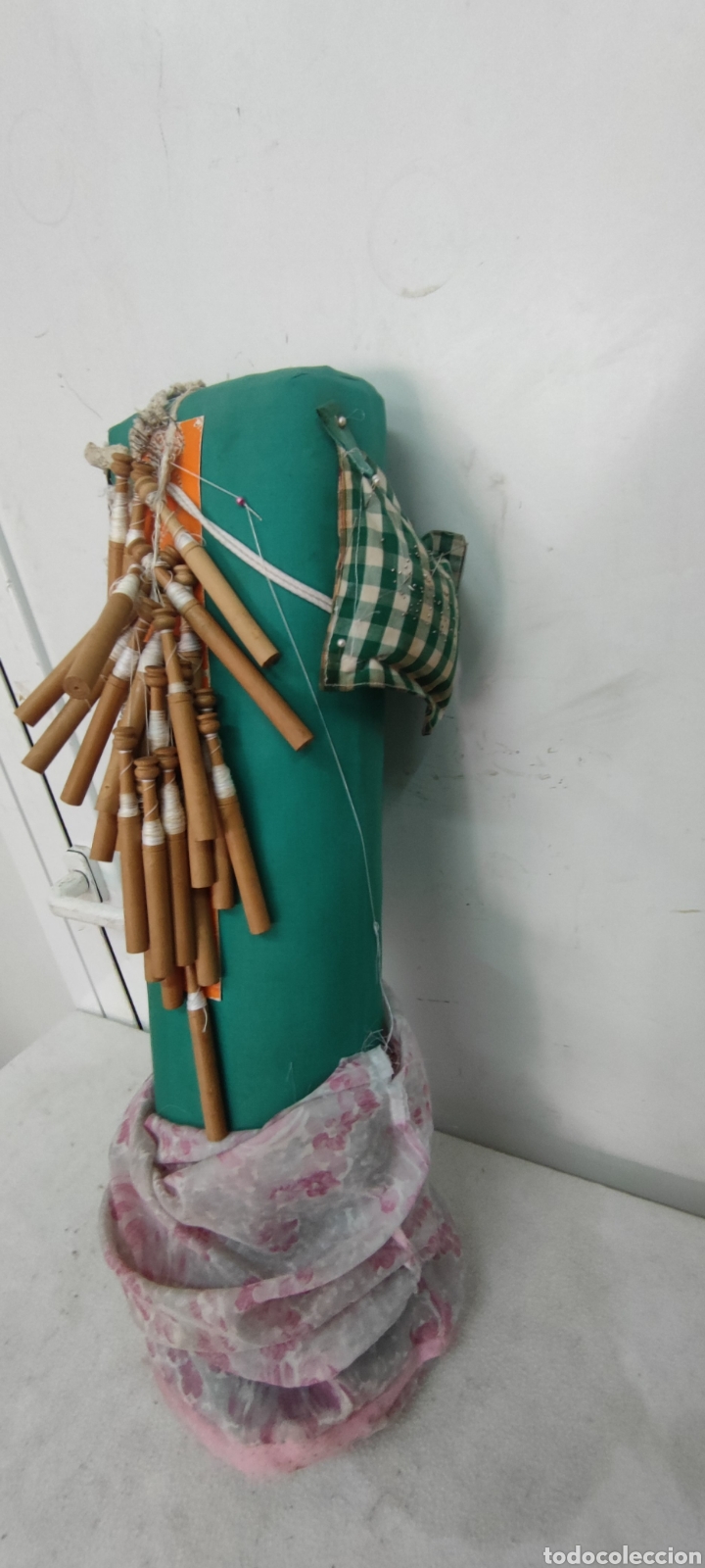 Antig&uuml;edades: Coj&iacute;n de encaje de bolillos - Foto 3