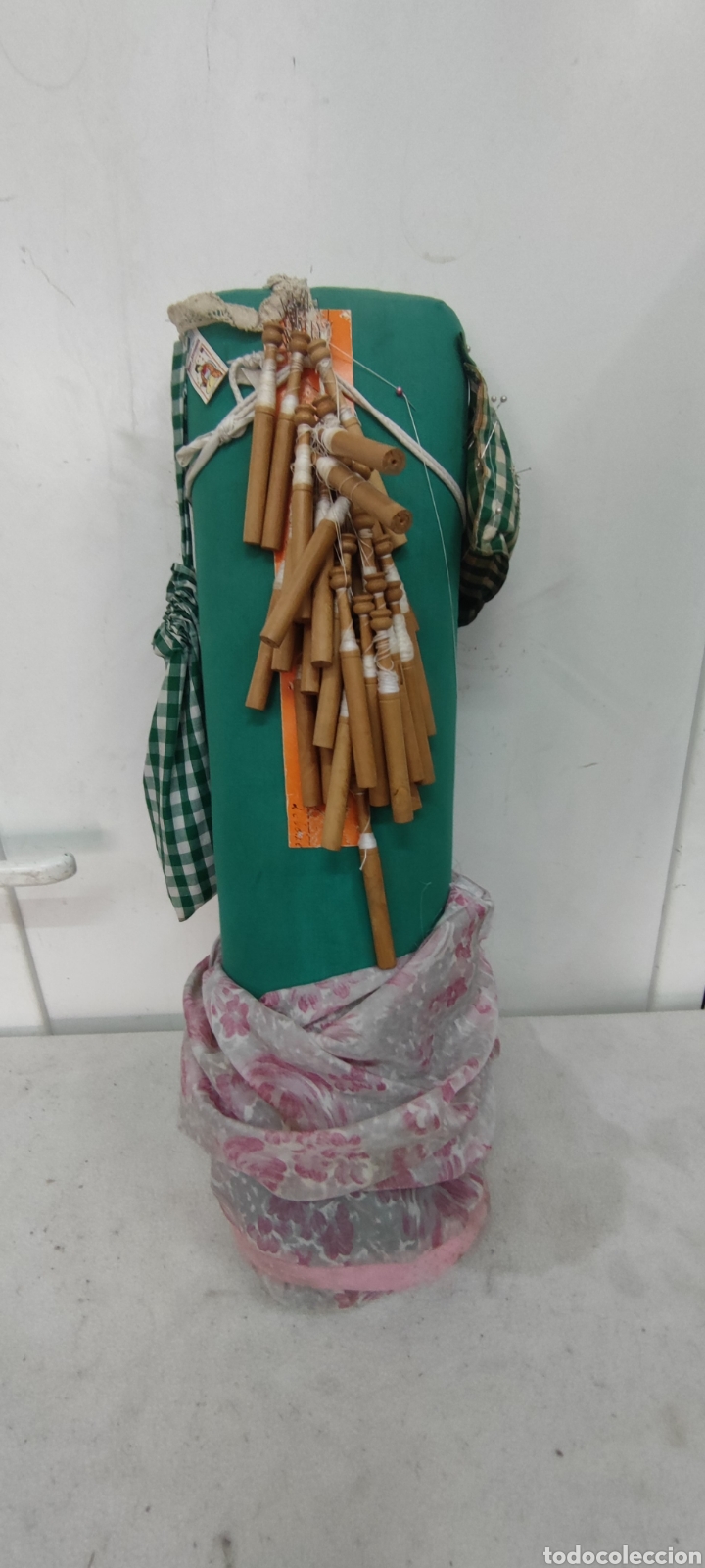Antig&uuml;edades: Coj&iacute;n de encaje de bolillos - Foto 1