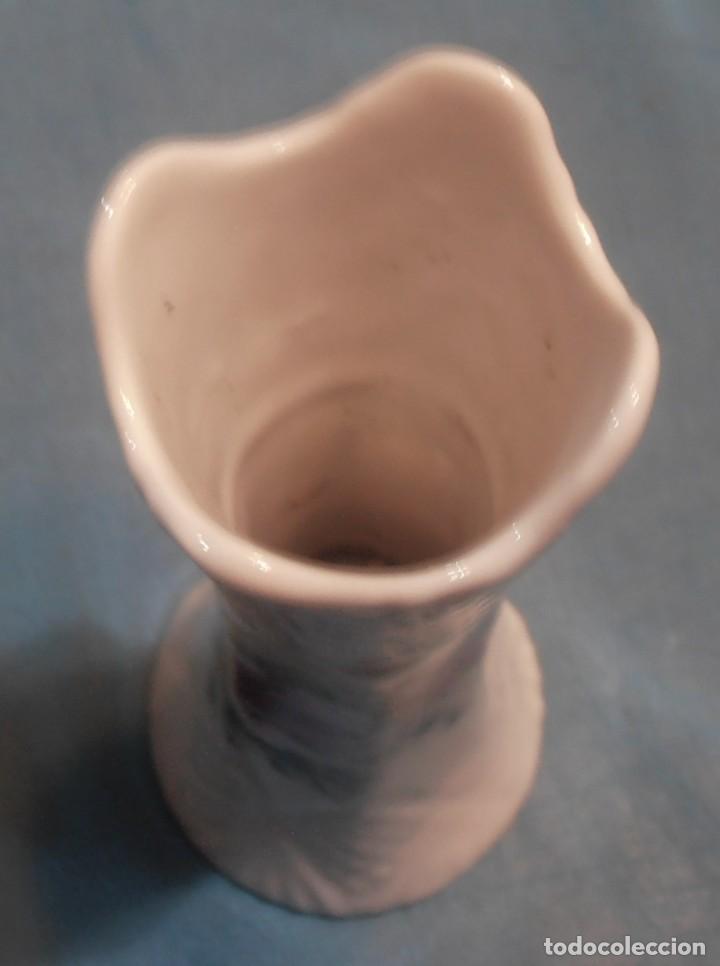 Antig&uuml;edades: BUCARO, VIOLETERO 16 CM DE ALTO - Foto 7