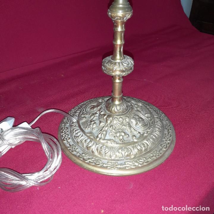 Antig&uuml;edades: L&aacute;mpara de sobremesa en bronce - Foto 7