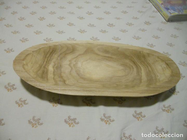 Antig&uuml;edades: CENTRO DE MESA DE MADERA SIN PULIR ECHO A MANO - Foto 1
