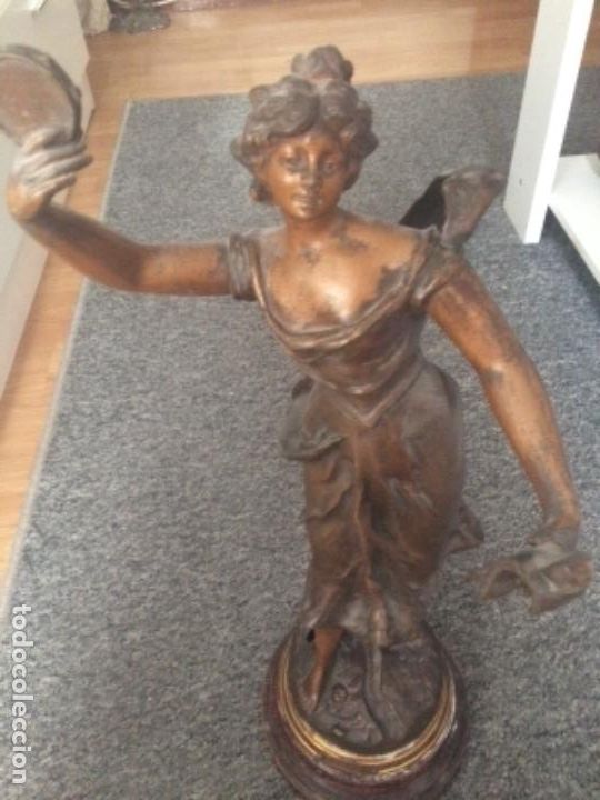 Antig&uuml;edades: Figura calamina modernista - Foto 2