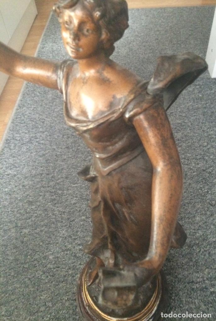 Antig&uuml;edades: Figura calamina modernista - Foto 8