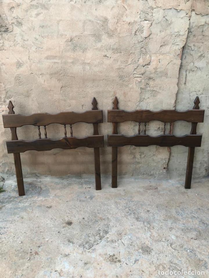 Antig&uuml;edades: LOTE 2 CABECEROS CASTELLANO DE MADERA MACIZA. - Foto 1