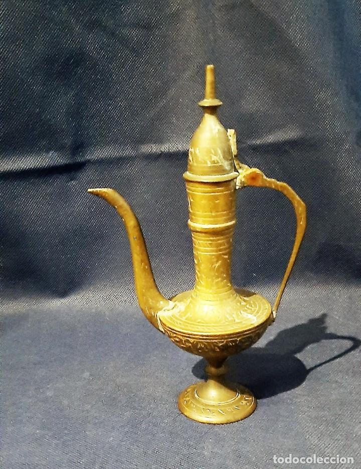 Antig&uuml;edades: Antigua tetera en bronce - Foto 2
