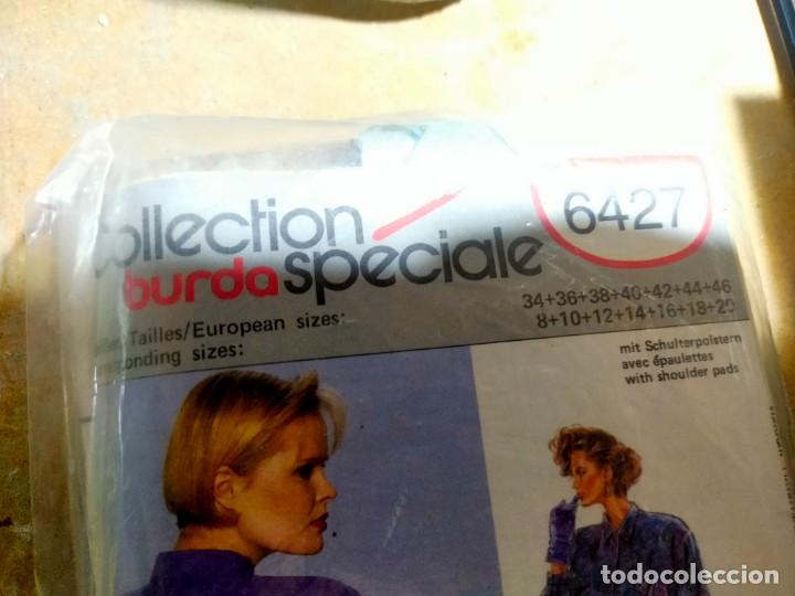 Antig&uuml;edades: Lote 9 patrones de costura para prendas y complementos - Burda - Foto 12