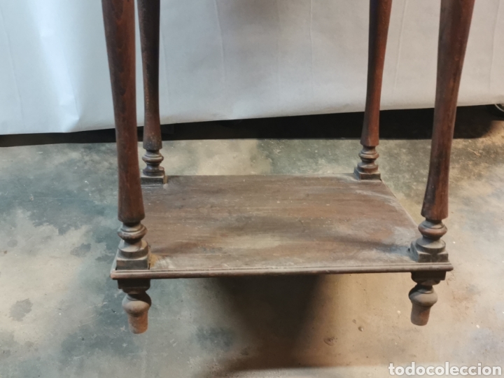 Antig&uuml;edades: Mesa auxiliar - Foto 5