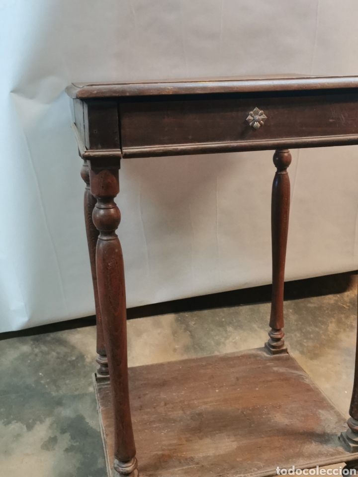 Antig&uuml;edades: Mesa auxiliar - Foto 6