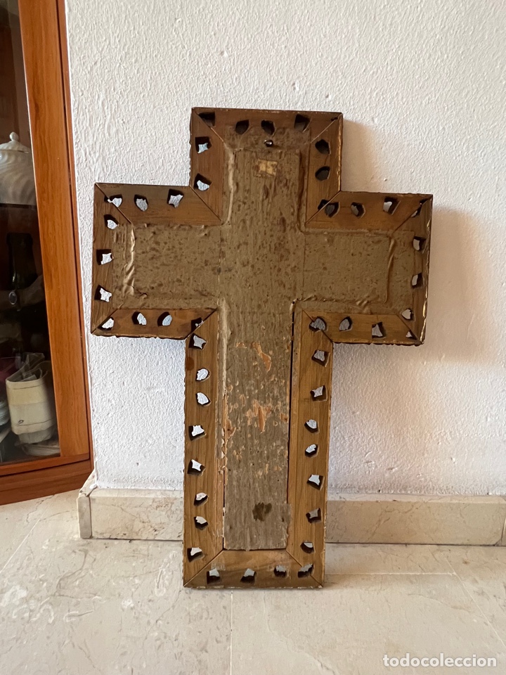 Antig&uuml;edades: Crucifijo de madera antiguo - Foto 3