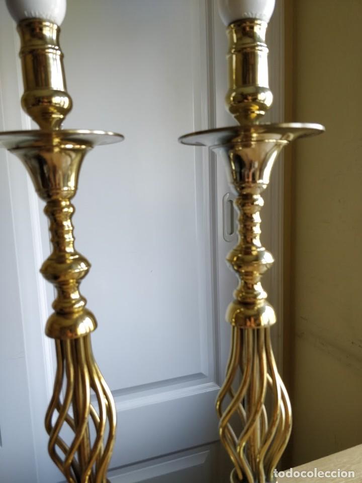 Antig&uuml;edades: Pies de l&aacute;mpara de bronce - Foto 3