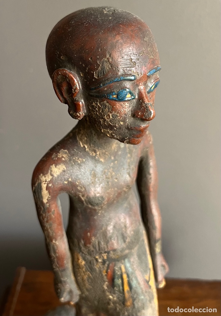 Antig&uuml;edades: Estatuilla de Sacerdote - Foto 1