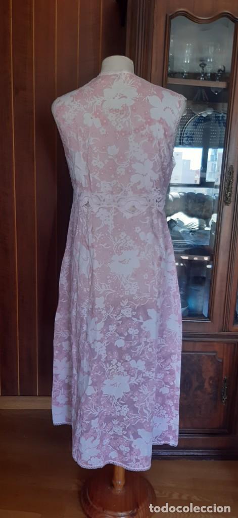 Antig&uuml;edades: ANTIGUO CONJUNTO VINTAGE DE BATA Y CAMISON. - Foto 10