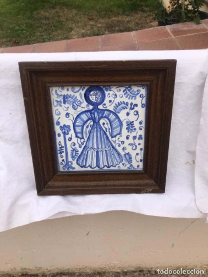 Antig&uuml;edades: Azulejo, pintado,y enmarcado - Foto 1