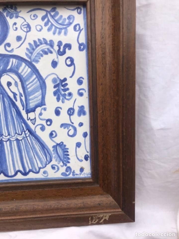 Antig&uuml;edades: Azulejo, pintado,y enmarcado - Foto 4