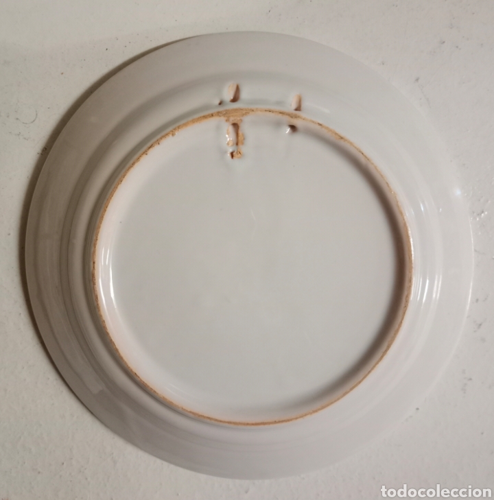 Antig&uuml;edades: PLATO DE CER&Aacute;MICA DE MANISES 22 cm - Foto 2