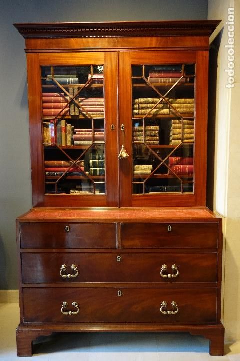 Antig&uuml;edades: Librer&iacute;a inglesa del s. XVIII - Foto 1