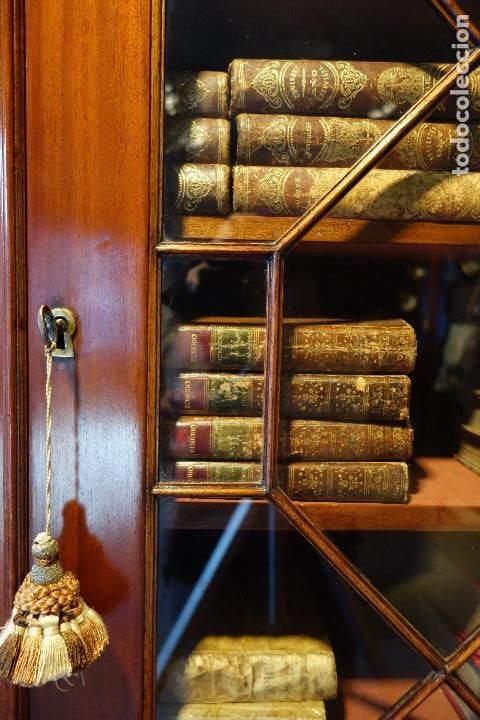 Antig&uuml;edades: Librer&iacute;a inglesa del s. XVIII - Foto 2