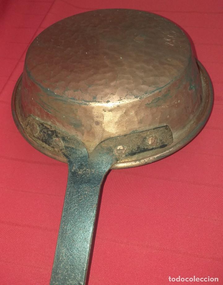 Antig&uuml;edades: ANTIGUA SART&Eacute;N DE COBRE MANGO DE HIERRO - Foto 4